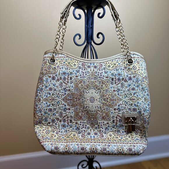 MOTTIF ISTANBUL 1024 woven chain faux leather chain strap. Woven shimmery gold - Picture 1 of 7